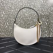 Forubags Valentino Garavani Vsling plaque Hobo Bag White – 0707# – 20x5x12 cm - 6