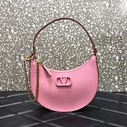 Forubags Valentino Garavani Vsling Plaque Hobo Bag Pink – 0707# – 20x5x12 cm - 1