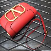 Forubags Valentino Garavani SuperVee Calf  Leather Crossbody Medium Bag Red – 2009# – 26.5x9x16 cm - 4