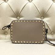 Kitlife Plain Weave Calfskin Crossbody Bag Gold Dove Grey – 18x6x12 cm - 2