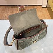 Fendi Baguette Laurel Embroidered Canvas Bag – 1805 – 28×6×14 cm - 4