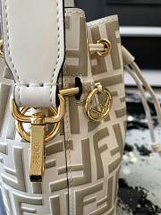 Fendi Classic FF Embossed Print Logo Bucket Bag Tender White Calfskin  – 183M65 – 18x12x10 cm - 4