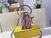 Fendi Classic FF Embossed Mon Trésor Bucket bag Bucket Bag Tender Berry Pink Calfskin  – 183M65 – 18x12x10 cm - 5