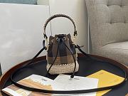 Fendi Mon Trésor Bucket Bag Beige Raffia Woven Trim Pequin Vichy Pattern – 18x12x10 cm - 1