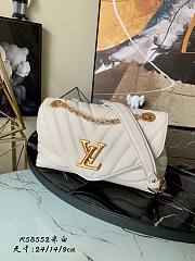 Louis Vuitton Wave V-shaped Quilted Chain Bag White - M58552 – 24x14x9cm - 1