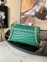 Louis Vuitton Wave V-shaped Quilted Chain Bag Green - M58552 – 24x14x9cm - 6