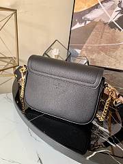 Louis Vuitton Lockme Tender Grain Calfskin Black - M58557 – 19 x 13 x 8 cm - 4