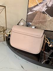 Louis Vuitton Lockme Tender Grain Calfskin Beige - M58557 – 19 x 13 x 8 cm - 4