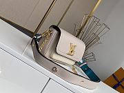 Louis Vuitton Lockme Tender Grain Calfskin Light Purple – M58555 – 19 x 13 x 8 cm - 6