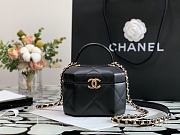 Chanel Handcraft Box Bag Black – 99077 – 15x10x11 cm - 1