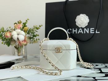 Chanel Handcraft Box Bag White – 99077 – 15x10x11 cm