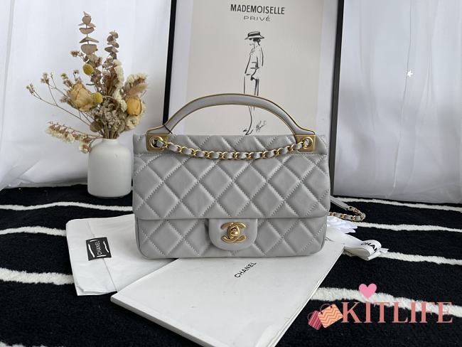 Chanel Craft Workshop Cowhide Gray Handbag  – 22 cm - 1