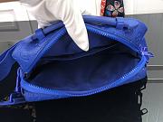 Louis Vuitton S LOCK Messenger Bag Embossed Taurillon Leather Blue – M58489 – 22 x 18 x 8 cm  - 2