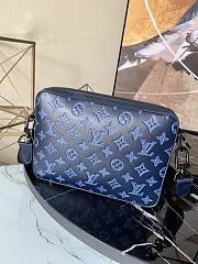Louis Vuitton Duo Messenger Bag Monogram Shadow Leather Blue - M45730 – 26 x 18.5 x 5 cm  - 6