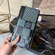 Louis Vuitton Brazza Wallet Damier Graphite 3D Canvas Green - N60440 – 10 x 19 x 2 cm - 3