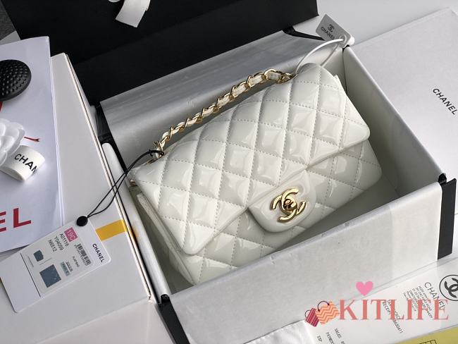 Chanel Quilted Patent Leather Classic New Mini Flap Bag White With Gold Hardware – 1116 – 20 cm - 1