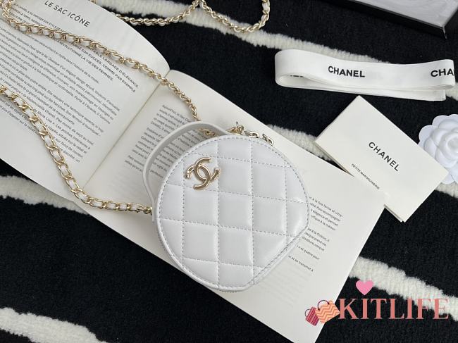 Chanel Round Classic Chain Clutch White – 12 cm - 1