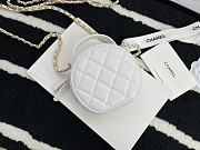 Chanel Round Classic Chain Clutch White – 12 cm - 6