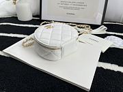 Chanel Round Classic Chain Clutch White – 12 cm - 5