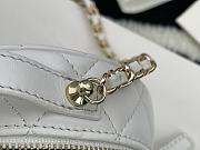 Chanel Round Classic Chain Clutch White – 12 cm - 4