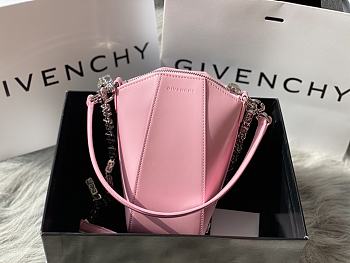 Givenchy Antigona Accessoories Chain Bag Pink – 20x10x8.5 cm