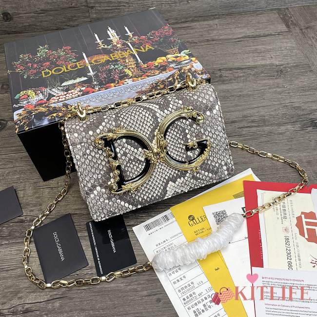 Dolce & Gabbana Girls Shoulder Bag In Snake Leather – 21x5x13.5 cm - 1