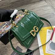 Dolce & Gabbana Amore Shoulder Bag In Crocodile Leather Green – 27x8x18cm - 2