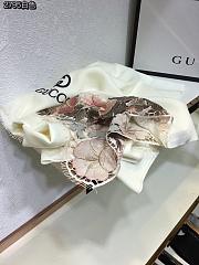 Gucci Heavy-Duty Flower White – 2795 - 200x70 cm - 2