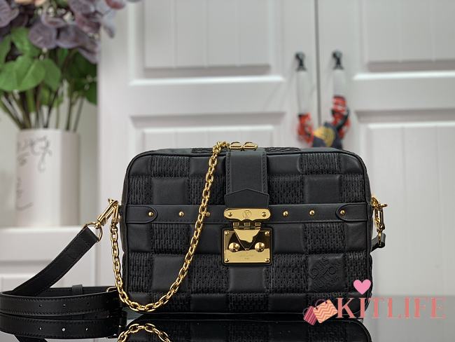 Louis Vuitton Troca Damier Quilted Sheepskin S-Lock Locks Handbag Black  – M59116 – 22 x 15 x 6 cm - 1