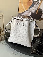 Louis Vuitton Muria Bucket Bag White – M55800 – 25.0 x 25.0 x 20.0 cm - 2