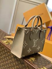 Louis Vuitton Onthego Bicolour Empreinte Monogram Tourtellere/Creme Tote Bag – M45659 – 25x19x11.5cm - 2