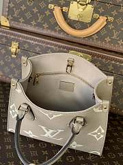 Louis Vuitton Onthego Bicolour Empreinte Monogram Tourtellere/Creme Tote Bag – M45659 – 25x19x11.5cm - 4