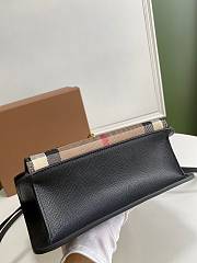 Burberry Vintage Leather Crossbody Bag – 8131 – 24x7x18 cm - 6