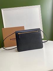 Burberry Vintage Leather Crossbody Bag – 8131 – 24x7x18 cm - 3