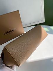 Burberry Topstitched Leather Note Crossbody Bag Beige – 1791 – 25 x 8.5 x 18 cm - 6