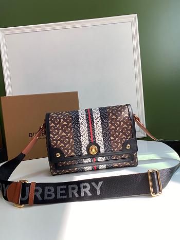 Burberry logo stripes Note Crossbody Bag – 80302491 – 25 x 8.5 x 18 cm