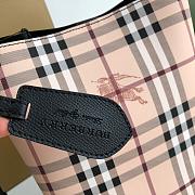 Burberry Vintage Bucket Bag Black – 18.5 x 15 x 23.5 cm - 6