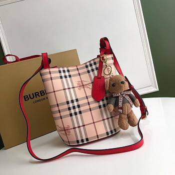 Burberry Vintage Bucket Bag Red – 18.5 x 15 x 23.5 cm