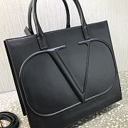 Valentino Garavani VLOGO Walk Calfskin Tote Bag Black – 2200L – 31x27x16cm - 3