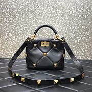 Valentino Roman Stud The Handle Bag 520 In Nappa Gold – 1199# – 20×9×15 cm - 1