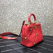 Valentino Roman Stud The Handle Bag 520 In Nappa Red – 1199# – 20×9×15 cm - 6