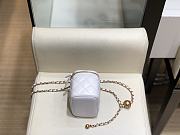 Chanel Mini Cosmetic Metal Ball Lambskin White - A88828 - 8.5x11x7 cm - 3