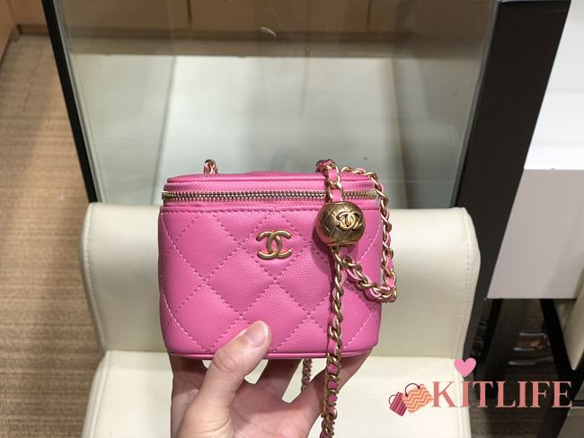 Chanel Mini Cosmetic Metal Ball Lambskin Pink - A88828 - 8.5x11x7 cm - 1