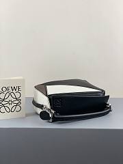 Loewe Puzzle Bag In CalfskinBlack/White/Deep Brown – 18x12.5x8 cm - 3