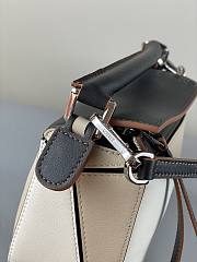 Loewe Puzzle Bag In Calfskin Black/Beige/White – 18x12.5x8 cm - 2