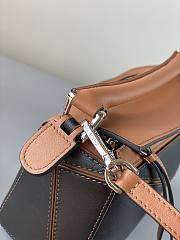 Loewe Puzzle Bag In Calfskin Black/Brown – 18x12.5x8 cm - 5