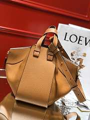 Loewe Hammock Tote Bag In Calfskin Tan – 29x14x26 cm - 3