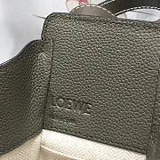 Loewe Hammock Mini Tote Bag In Calfskin Avocado Green – 19.5x17x11 cm - 5