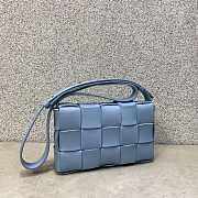 Bottega Veneta Cassette Woven Handbag Sky Blue – 23x15x6 cm - 2