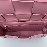 Bottega Veneta Cassette Woven Handbag Pink – 23x15x6 cm - 4